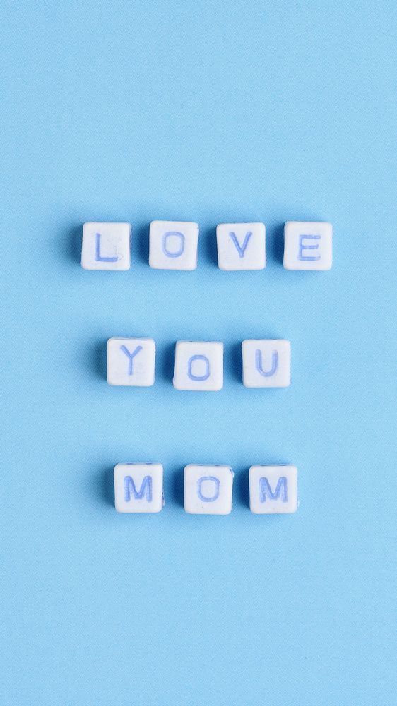 LOVE YOU MOM beads word typography
