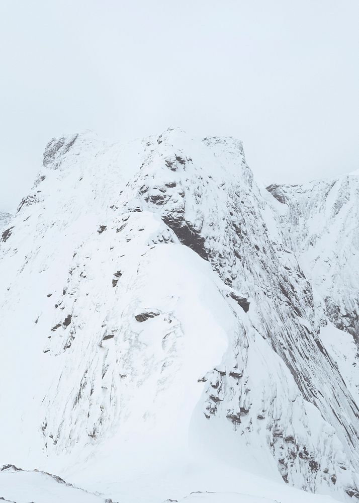 Snowy  mountain peak  winter wallpaper