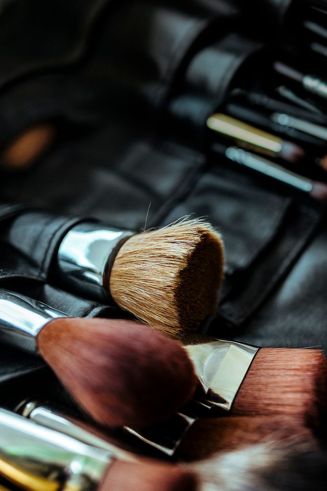 Makeup brush set cosmetic supplies