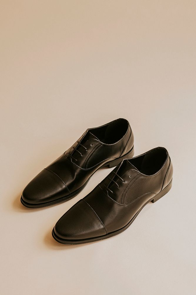Men's formal black leather shoes