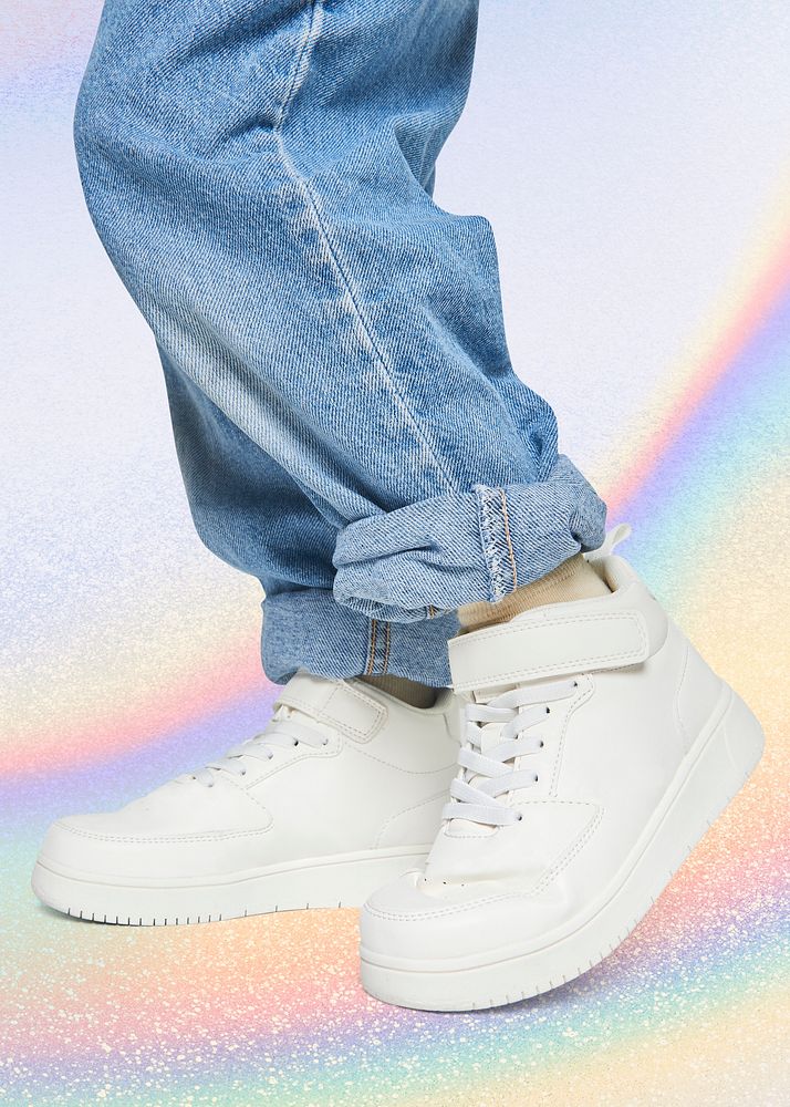 Girl wearing jeans white sneakers  minimal fashion
