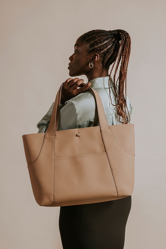 Professional women's beige handbag, business fashion