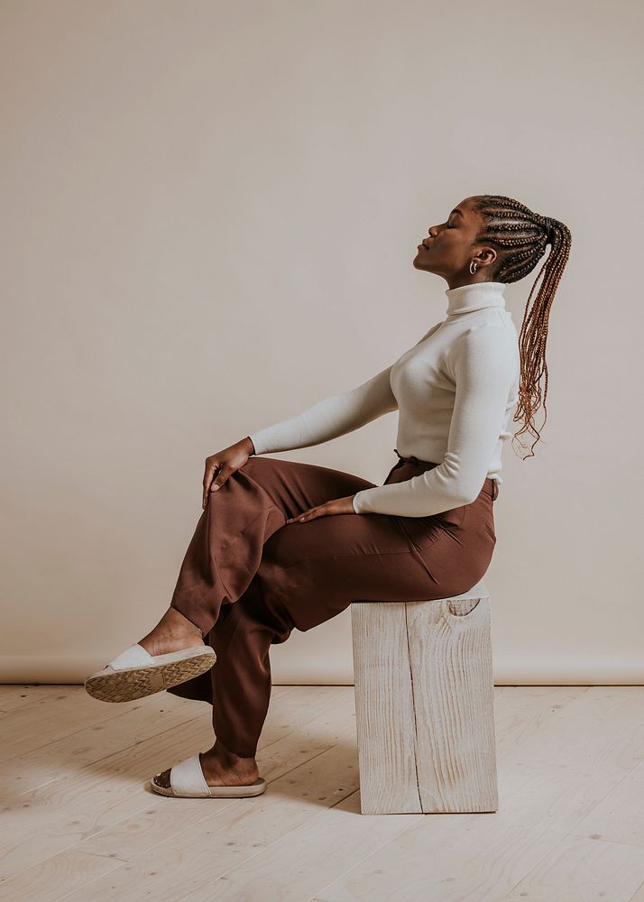 Woman wearing white turtleneck sweater, Winter fashion