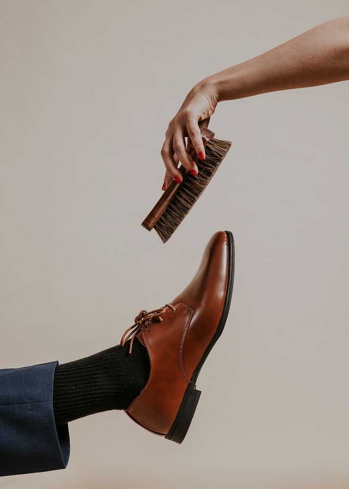 Brown oxford leather shoes, business fashion