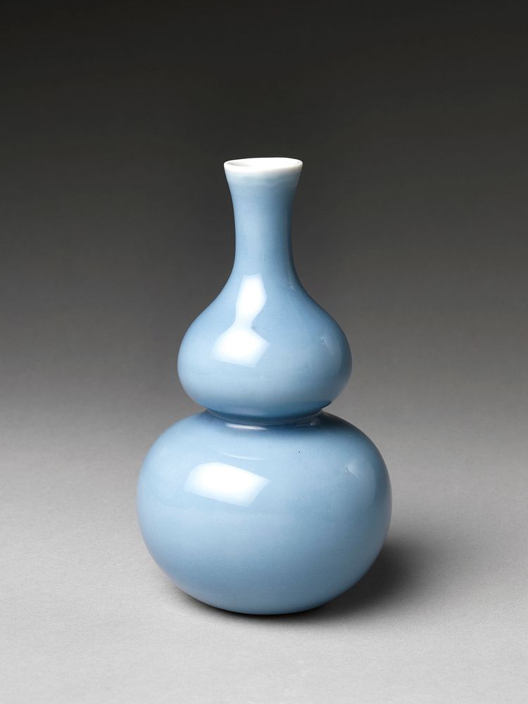 Gourd-Shaped Bottle