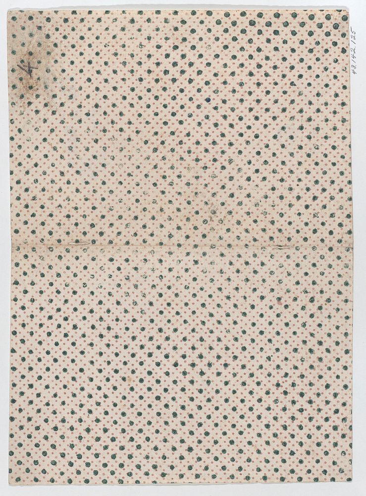 Sheet with an overall dot pattern