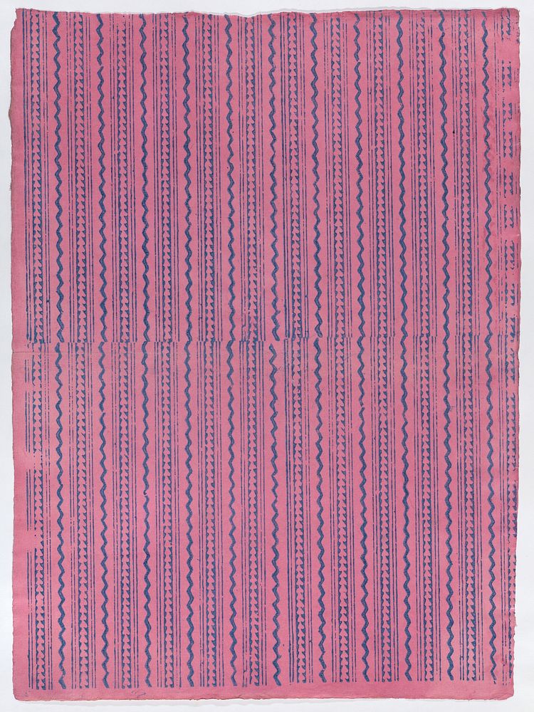 Sheet with an overall zig zag pattern