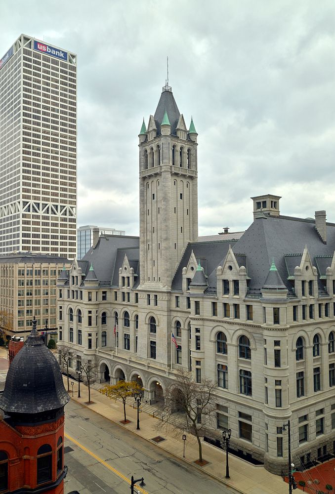                         The U.S. Courthouse & Federal Office Building in Milwaukee, Wisconsin is a post office, Federal…
