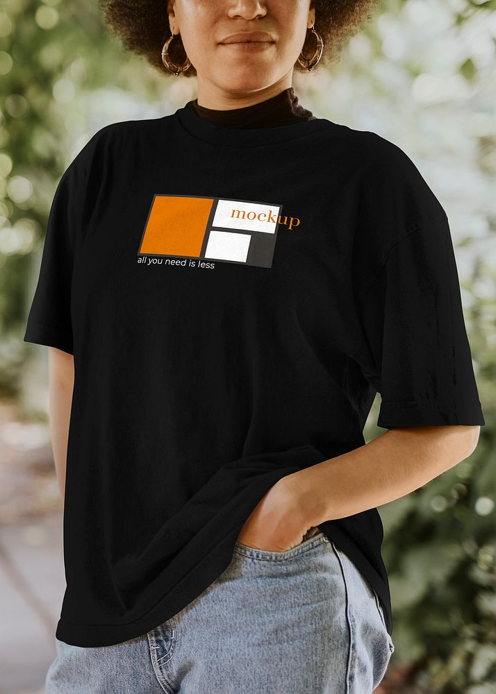 T-shirt mockup psd on woman model 