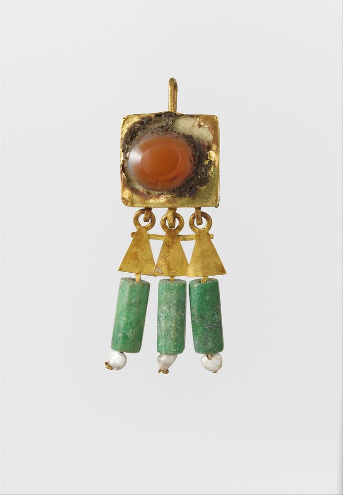 Earring-hook type, with pendants and agate setting