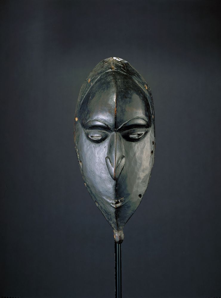 Lewa Mask (19th or early 20th century) mask in high resolution by anonymous. 