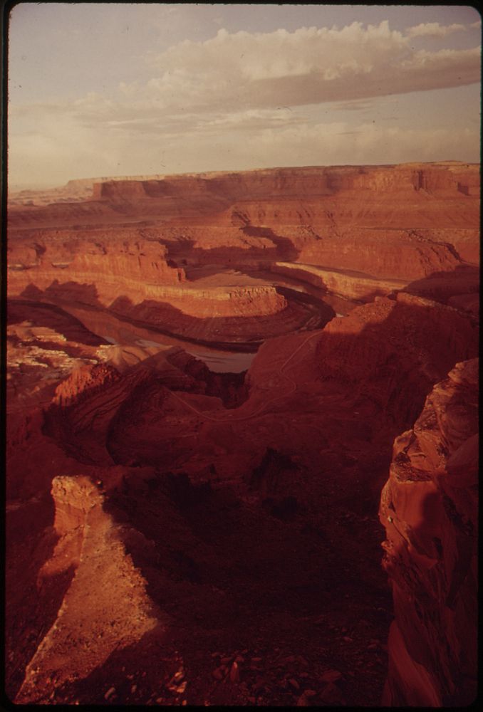 Deadhorse Point State Park with View of the Colorado River Gorge, 05/1972. Original public domain image from Flickr