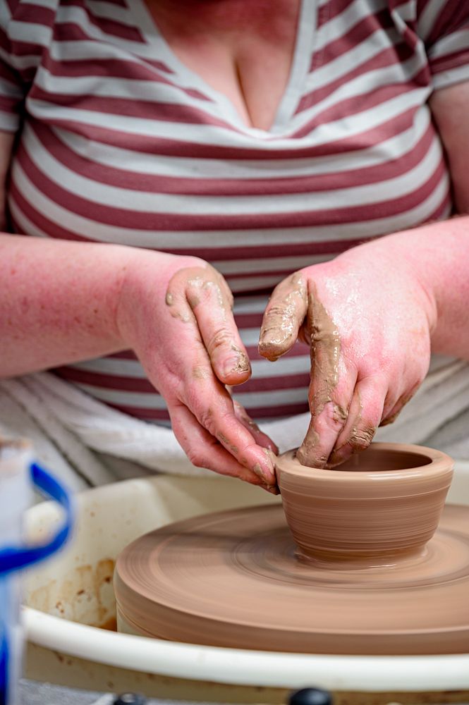 Pottery class, Jaycee Park, USA