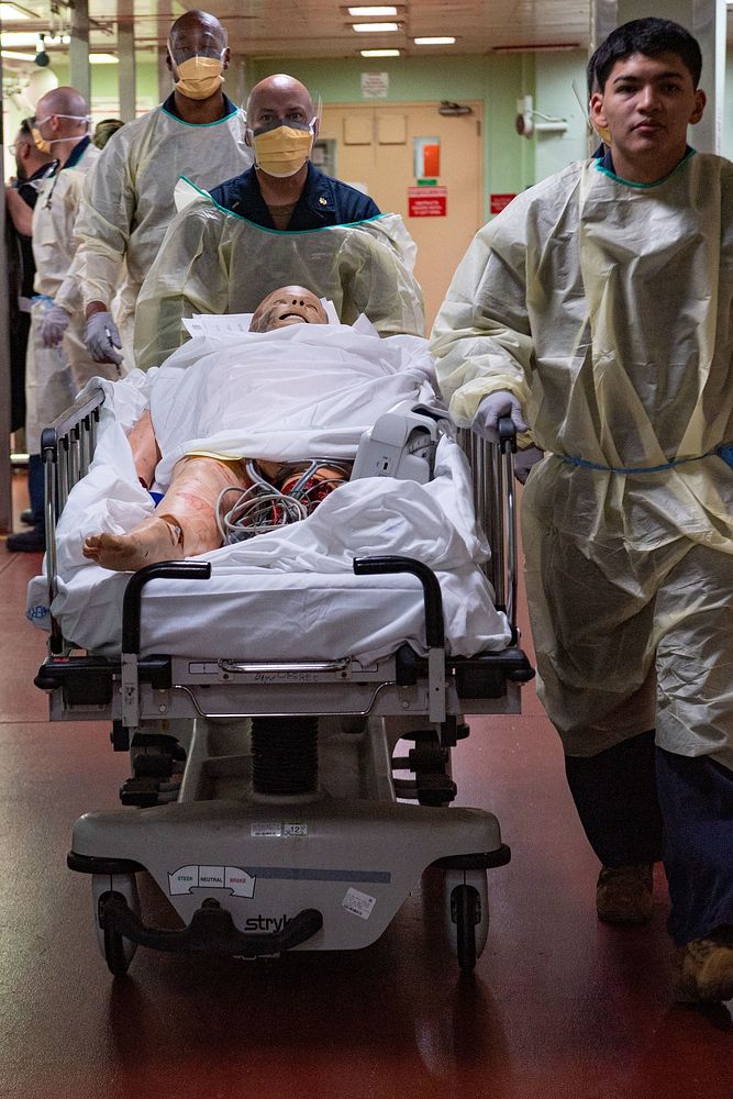 USNS Mercy Sailors Participate in Mass Casualty Drill 220825-N-NC885-1045PHILIPPINE SEA (Aug. 25, 2022) – U.S. Navy Sailors…