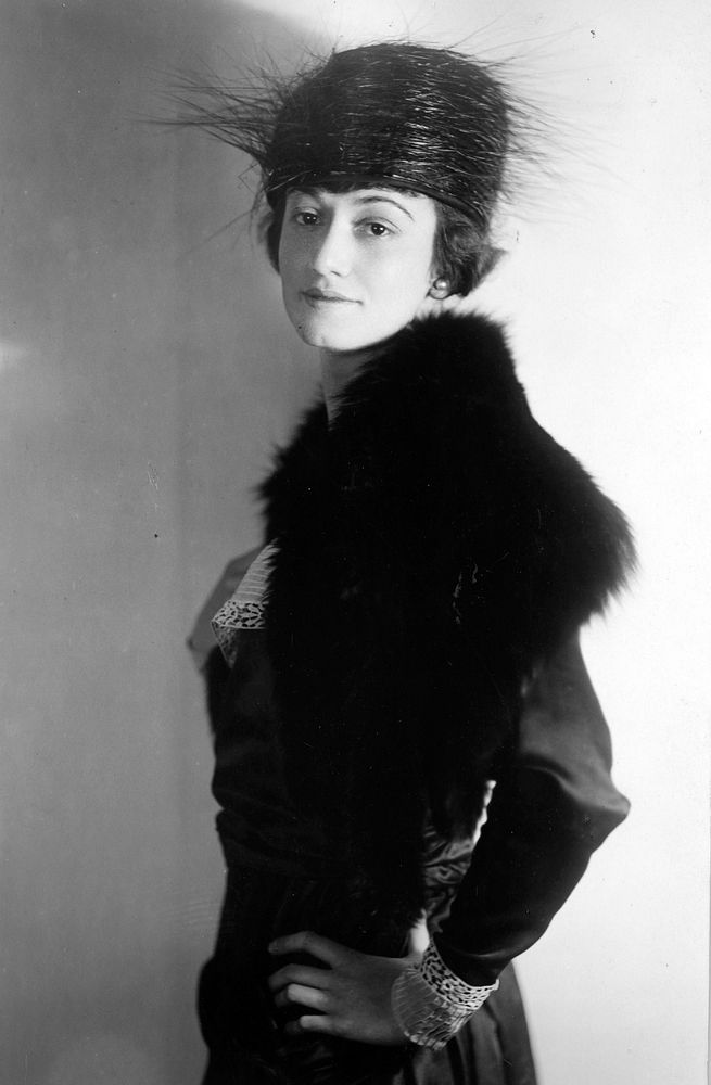 Photograph Studio Portrait of Helen Wallace, ca. 1925. Original public domain image from Flickr