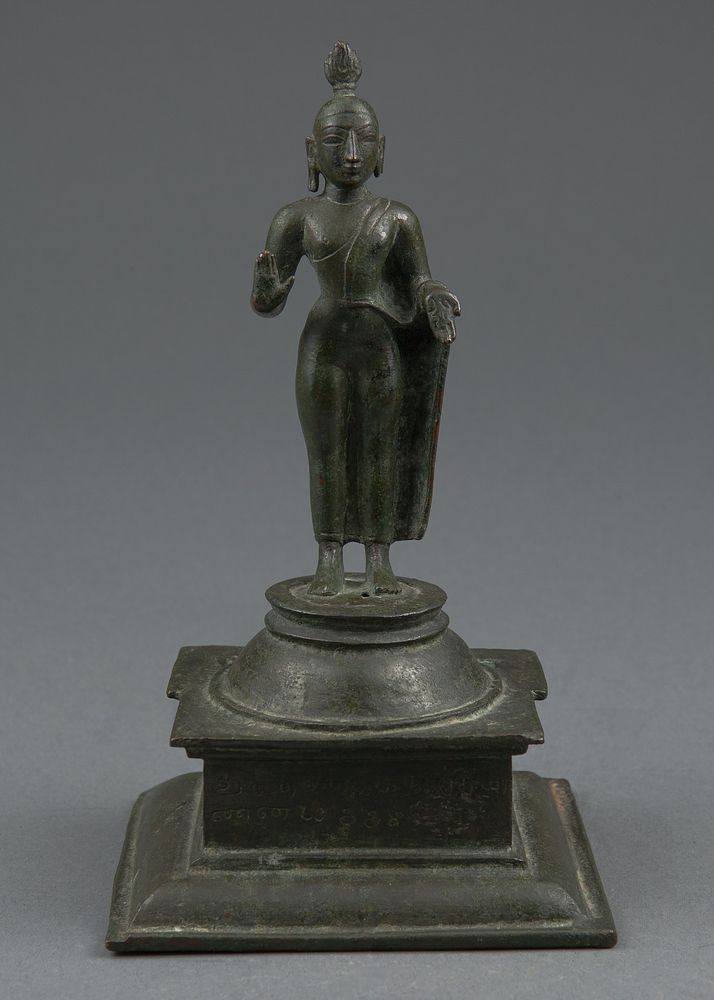 Buddha with Left Hand in Gesture of Gift Giving (Varadamudra)
