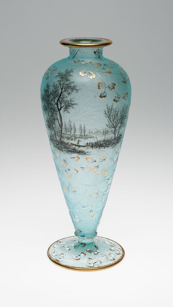 Vase by Cristallerie Daum