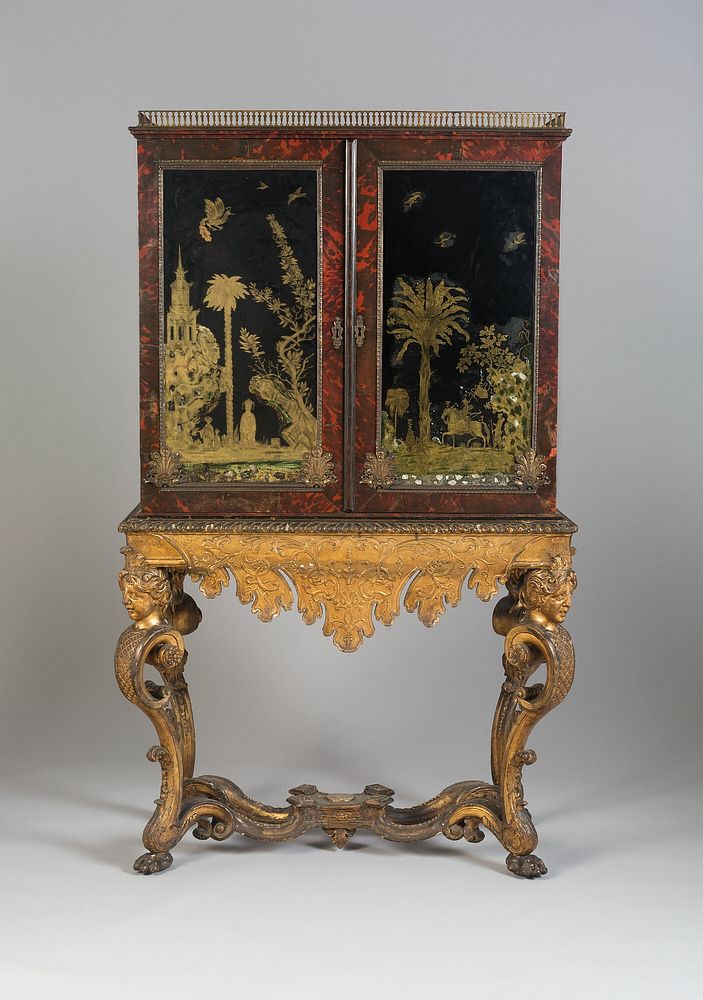 Cabinet on Stand