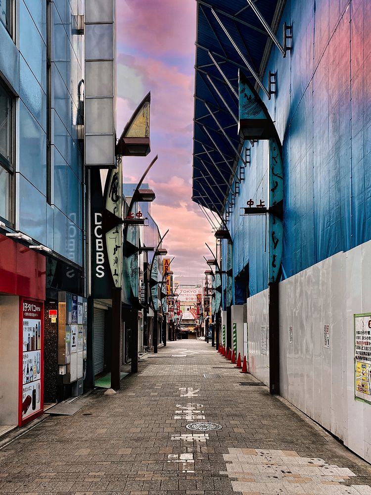 Ameyoko Ueno Side Street, Tokyo, JapanLooking down a side street towards Ameyoko Shopping Area, Taito City, Tokyo, Japan.…
