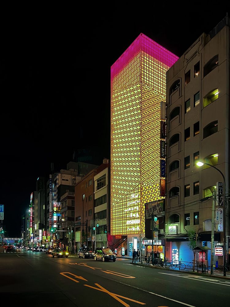 Illuminated Building, Tokyo, JapanThe Espace Ueno-Hirokoji Building's stylishly designed exterior lights up at night…