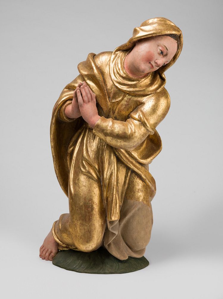 Kneeling madonna