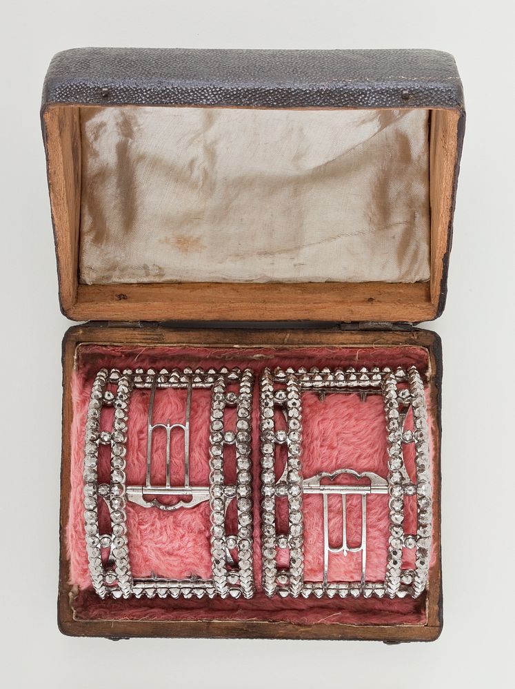 Pair of Man's Shoe Buckles with Case