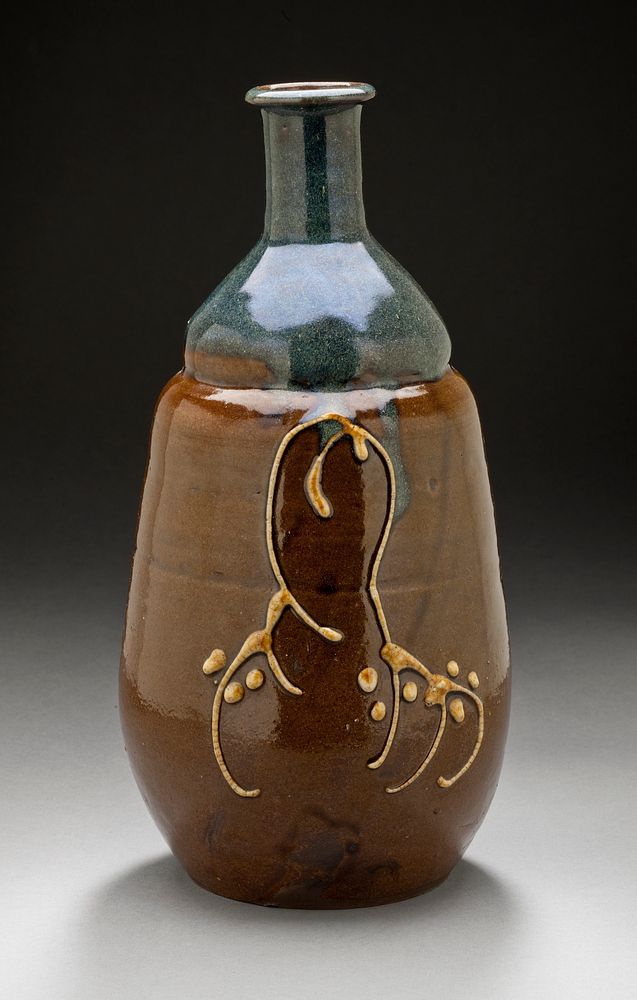 Tea Whisk-shaped Sake Bottle with Willow Design