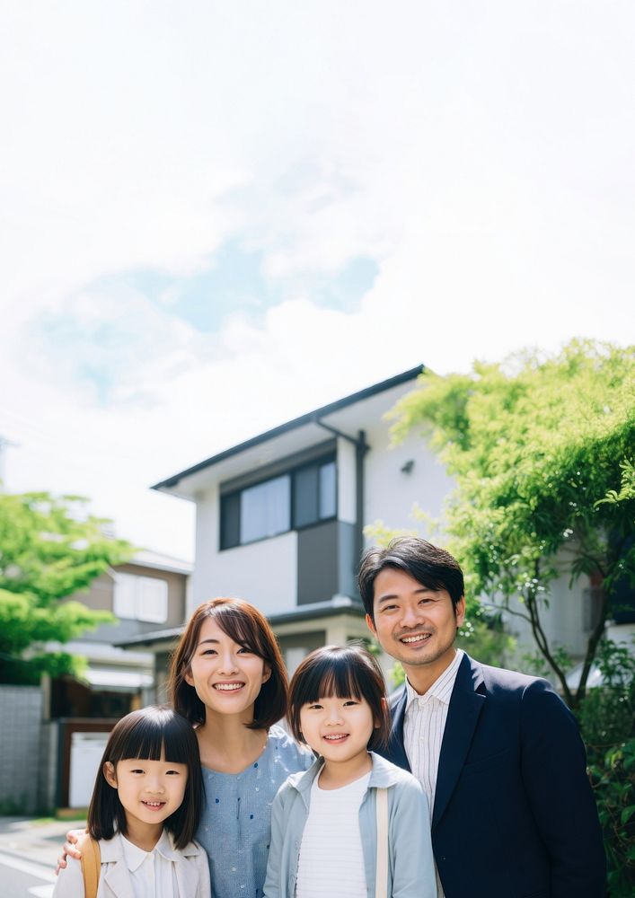 Japanse family portrait adult child. 