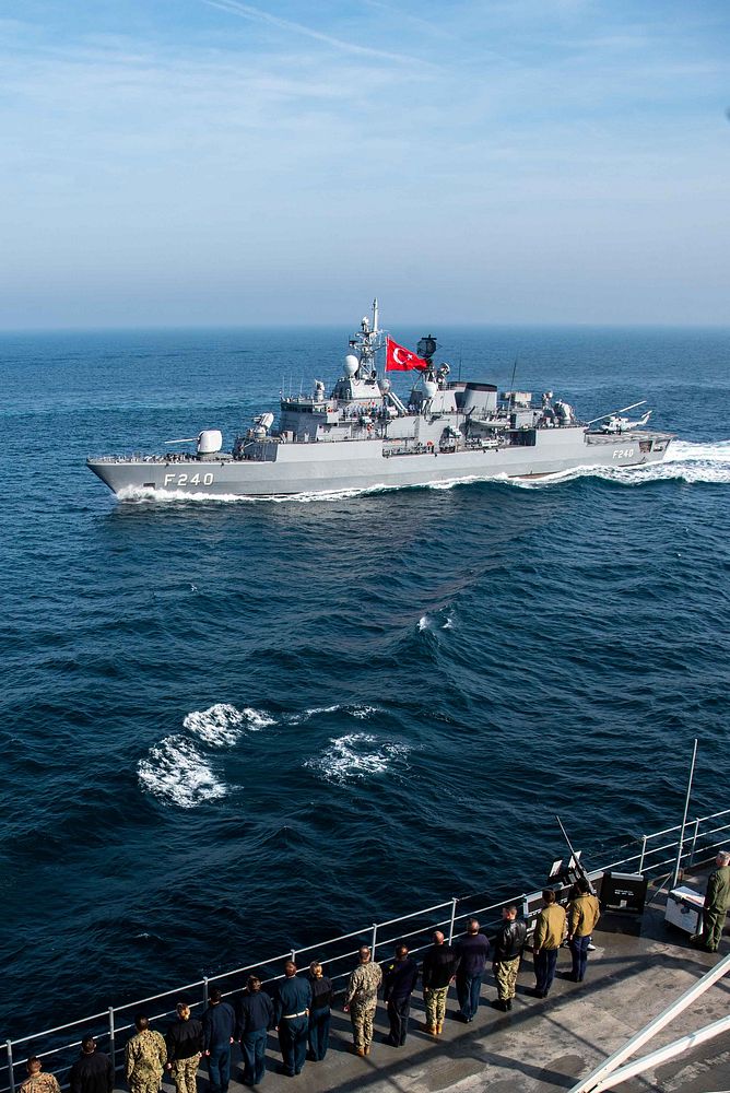 BLACK SEA (Nov. 6, 2021) The Blue Ridge-class command and control ship USS Mount Whitney (LCC 20) and Turkish frigate TCG…
