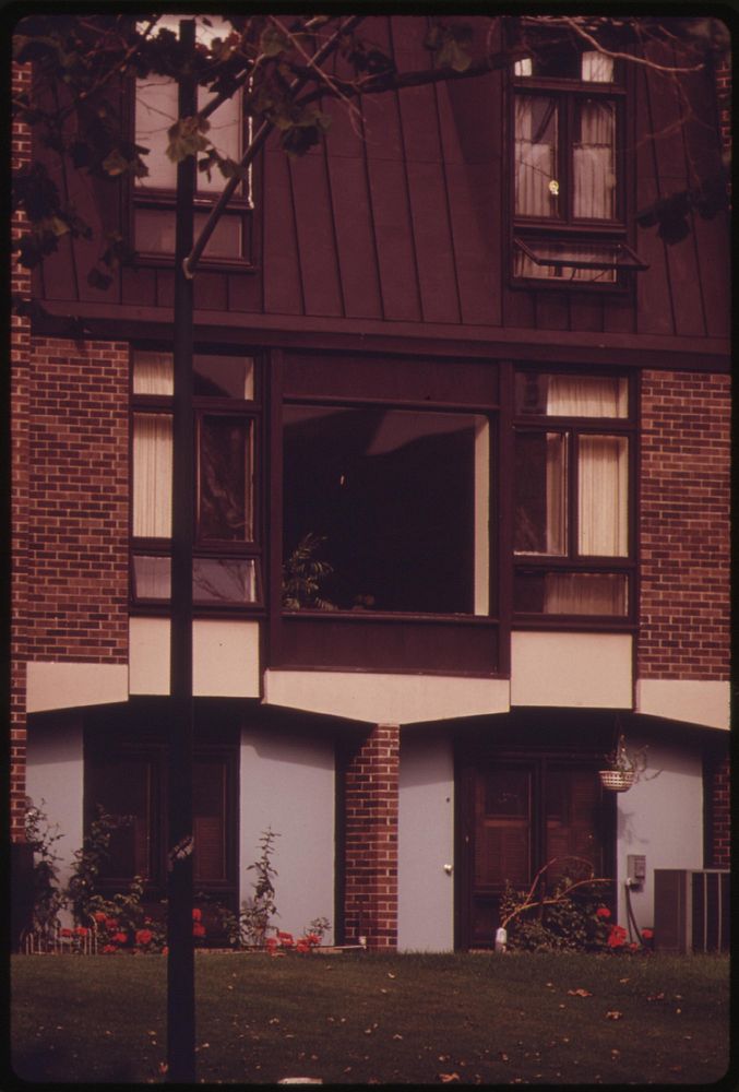 Closeup Of Townhouses Owned By Blacks On Chicago's South Side, 10/1973. Photographer: White, John H. Original public domain…