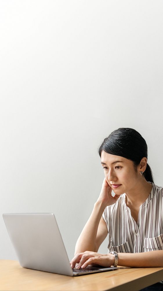 Japanese woman working from home image with copy space