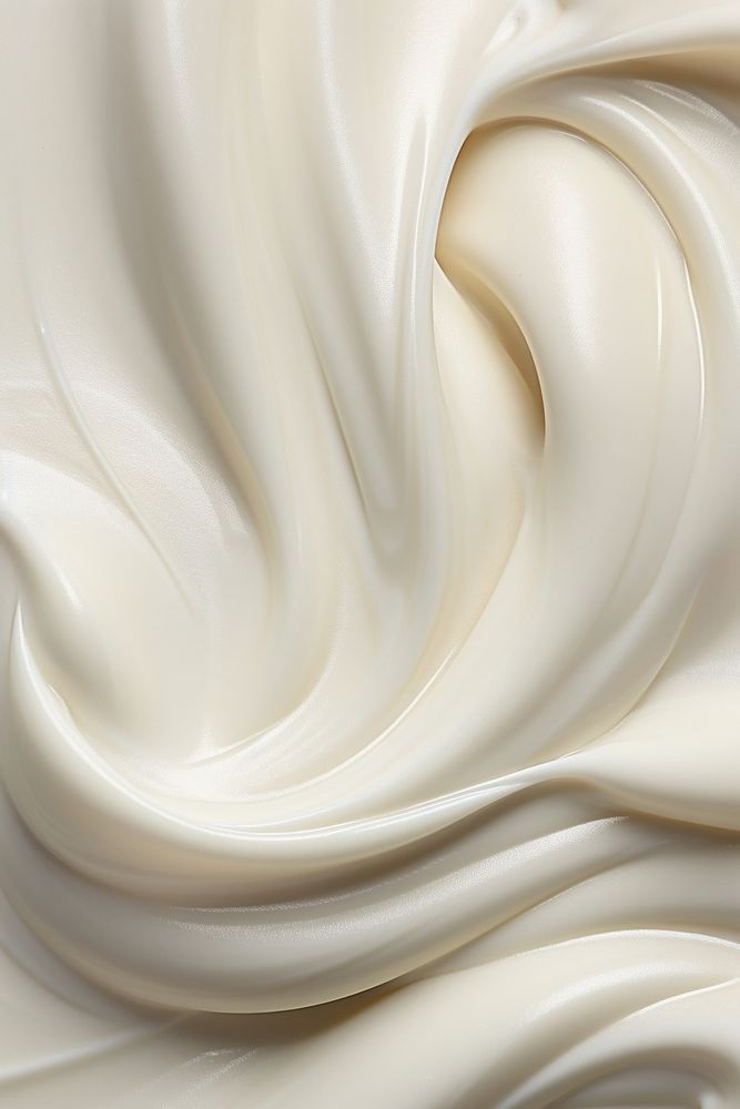 Unscented skincare cream smooth line silk. 