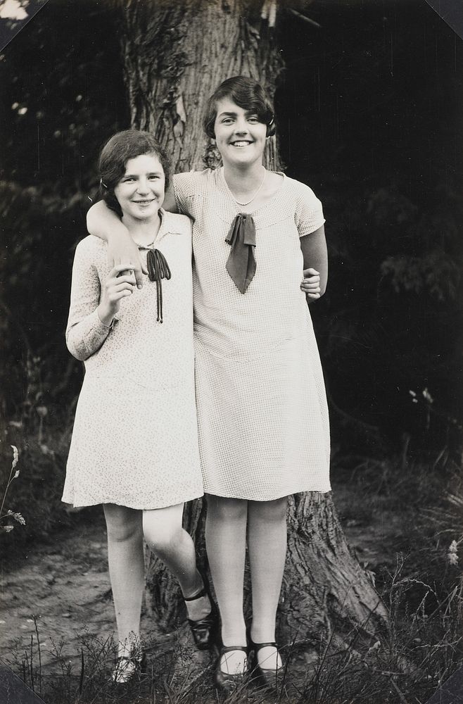 Young New Zealand - always merry and bright (1930?) by Leslie Adkin.