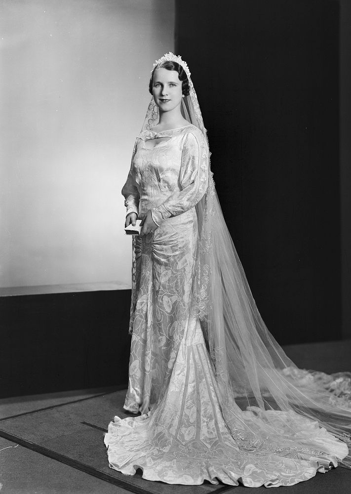 Bridal portrait - Ada Jeavons (nee de Clifford) (1936) by Spencer Digby Studios.