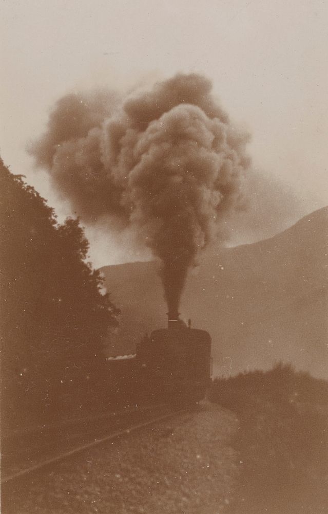 [Wairarapa train]. (1920s to 1930s) by Roland Searle.