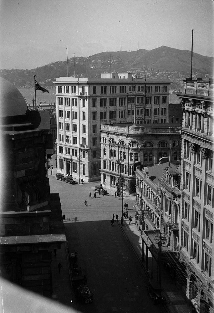 Grey St, Wellington (1920s to 1930s) by Roland Searle.