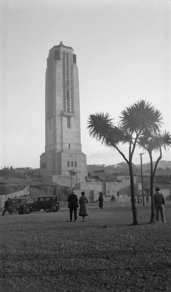 Carillon, Wellington (17 July 1932) by Leslie Adkin.