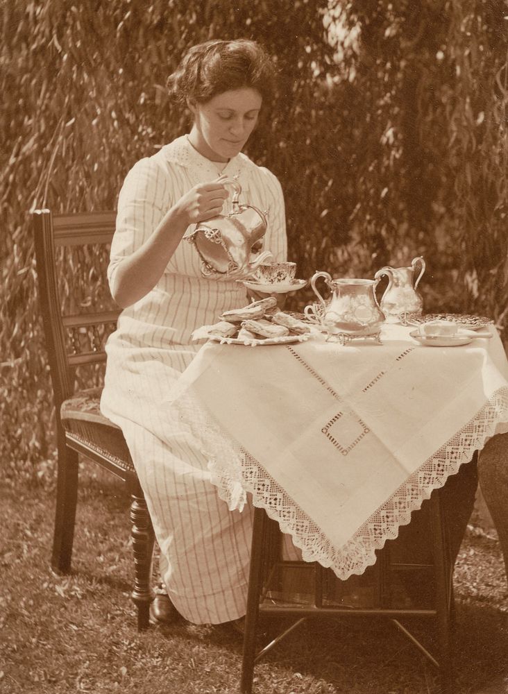 Easter Monday at Bruce Road. March 24, 1913: Afternoon tea. From the album: Family photographs [1913] (1913) by Leslie Adkin.