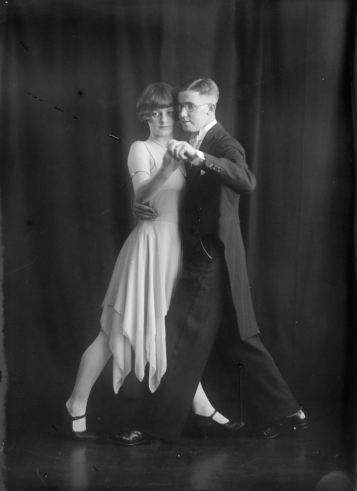 Portrait of two dancers by Berry and Co.