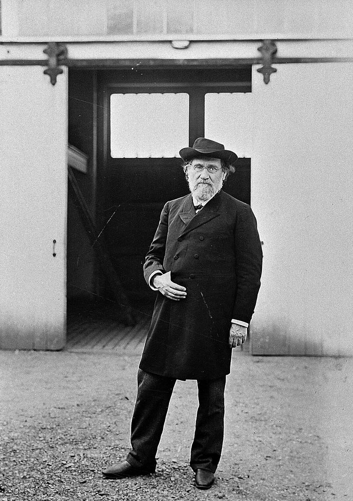 Elie Metchnikoff. Photograph after L. Cobbett.