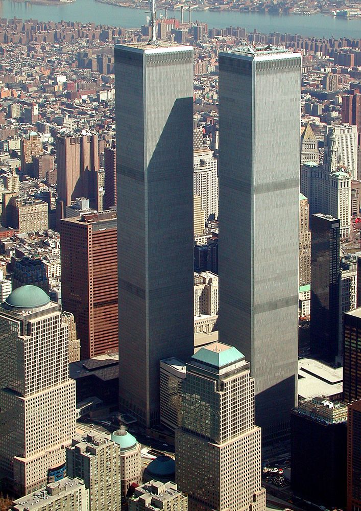 World Trade Center, New York, aerial view March 2001.