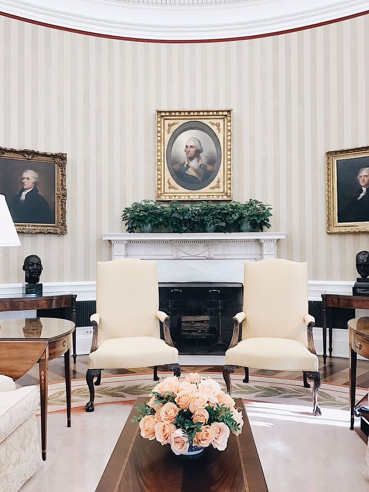 Photo of the Day: 3/24/17 The Oval Office (Official White House Photo by Jonathan Gallegos). Original public domain image…