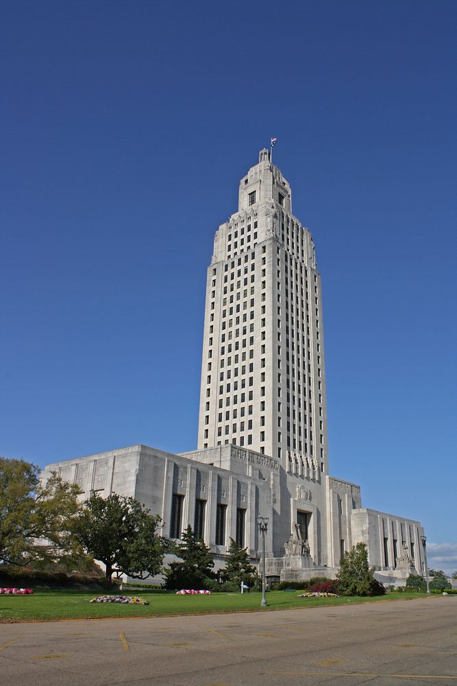 Louisiana State Capitol building. Free public domain CC0 photo.