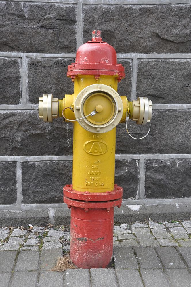 Fire hydrant, emergency water supply. Free public domain CC0 photo.