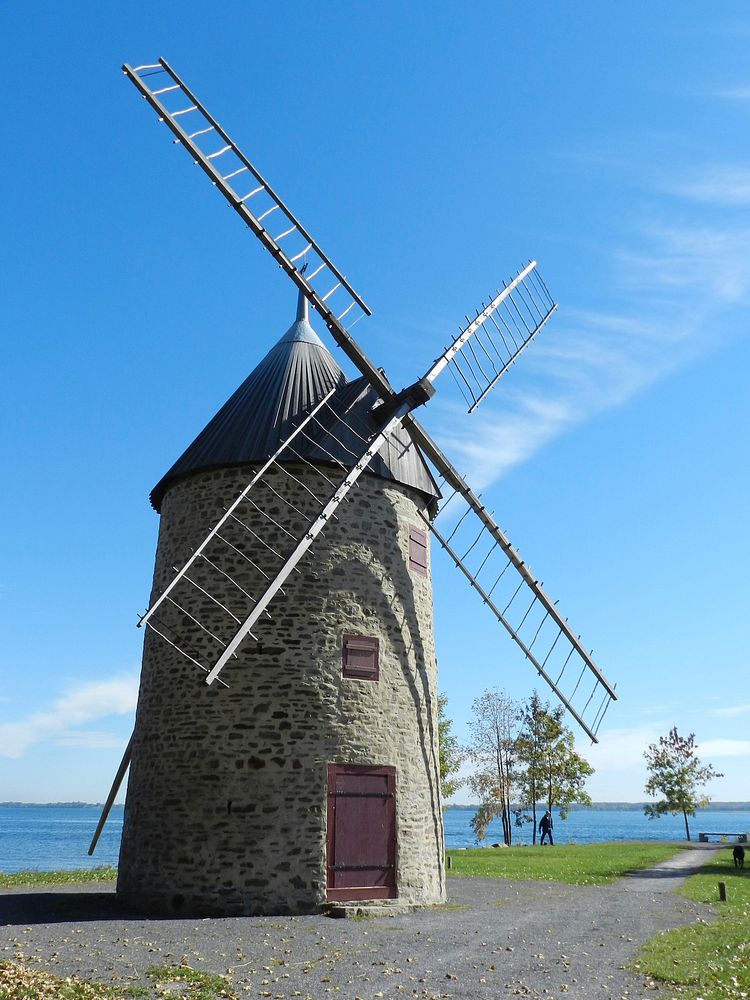 Windmill - Iles D'Orleans, Quebecm Free public domain CC0 photo.
