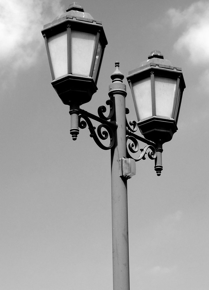 Lamp post. Free public domain CC0 image.