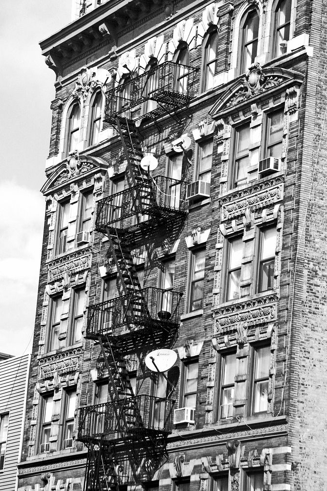 Old historic building in New york. Free public domain CC0 photo.