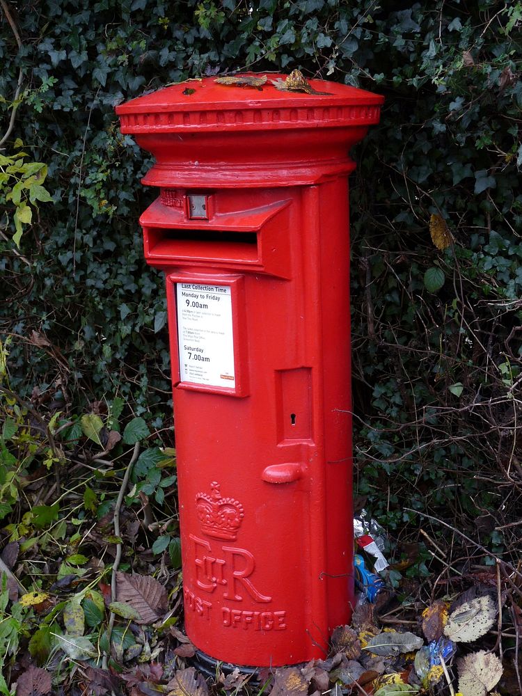 Red post box. Free public domain CC0 photo.