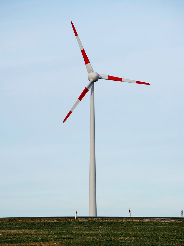 Alternative energy generator windmills. Free public domain CC0 image.