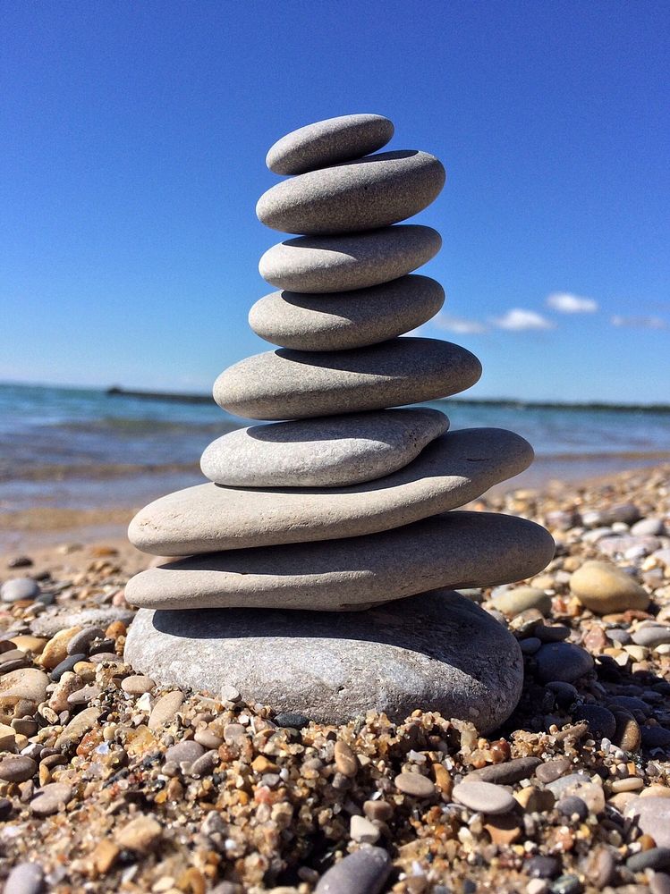 Balancing stones near sea. Free public domain CC0 photo